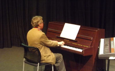 Concert Pianist Dazzles Students